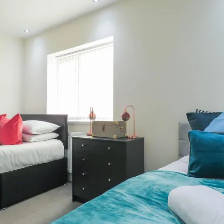 Tudors Esuites Four Bedroom House *